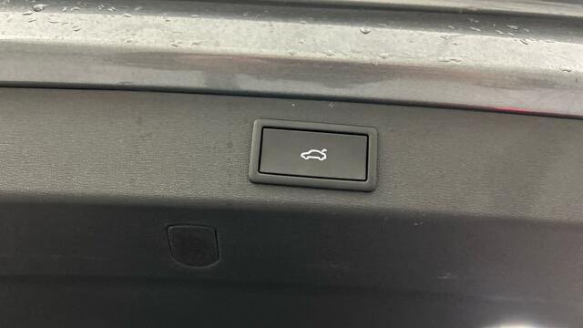 Skoda Kodiaq 1.5 TSI MHEV Business Edition 7p. | Stoel verwarming | LED | Elek.Klep | HUD | CarPlay | Camera | Navi |