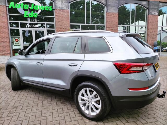 Skoda Kodiaq 2.0 TSI DSG 190PK 4x4 Style Business Panoramadak - Wegklapbare trekhaak - Leder - Blindspot detectie - NL auto