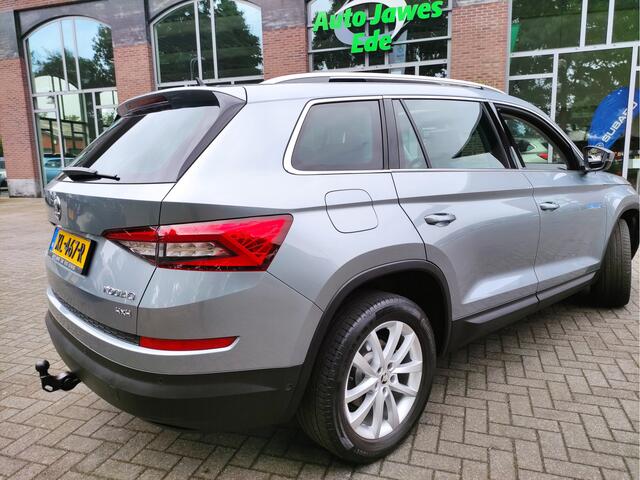 Skoda Kodiaq 2.0 TSI DSG 190PK 4x4 Style Business Panoramadak - Wegklapbare trekhaak - Leder - Blindspot detectie - NL auto