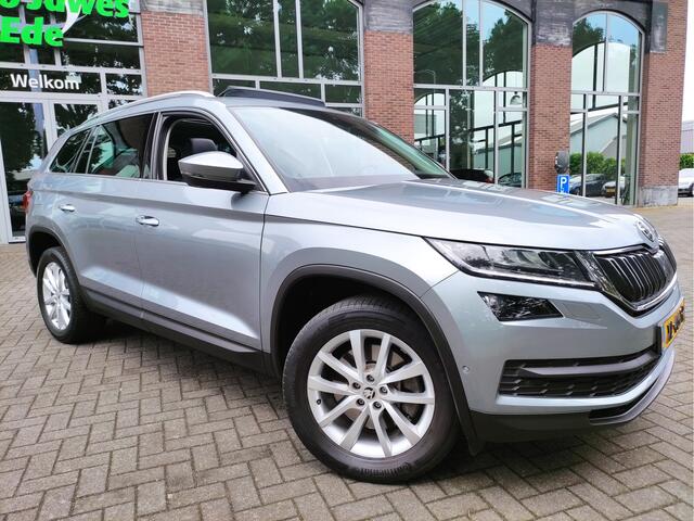 Skoda Kodiaq 2.0 TSI DSG 190PK 4x4 Style Business Panoramadak - Wegklapbare trekhaak - Leder - Blindspot detectie - NL auto