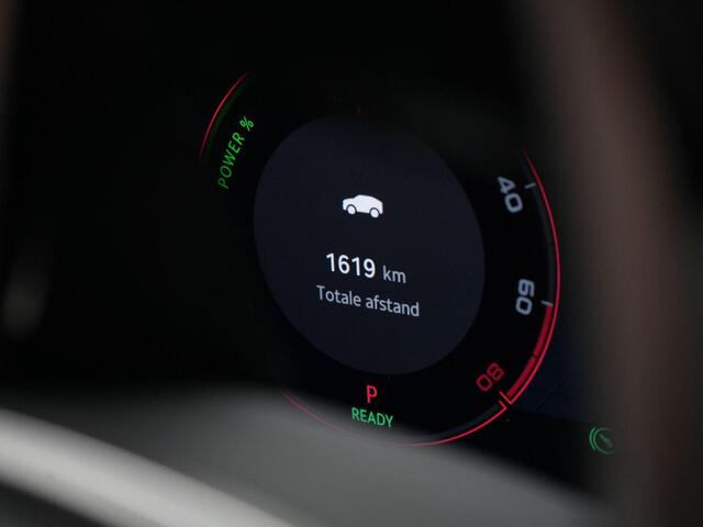 Skoda Kodiaq 1.5 TSI 204 pk DSG PHEV Sportline Business | Geheugenstoel | Matrix LED | Leder/alcantara | Achteruitrijcamera | Stuur-/achterbankverwarming