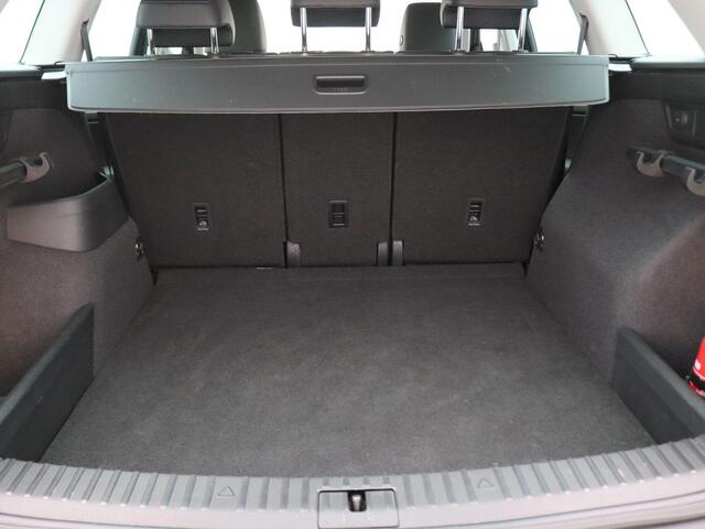 Skoda Kodiaq 1.5 TSI Business Edition Plus 150PK DSG matrix led, adaptive cruise, achteruitrijcamera, elek. bedienbare achterklep, keyless, navigatie, stoelverwarming voor, 19" lichtmetaal