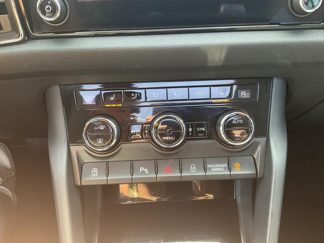 Skoda Kodiaq 7-Pers 1.5 TSI Limited Business 7-Pers Pano Automaat Canton Alcantara Vol opties!