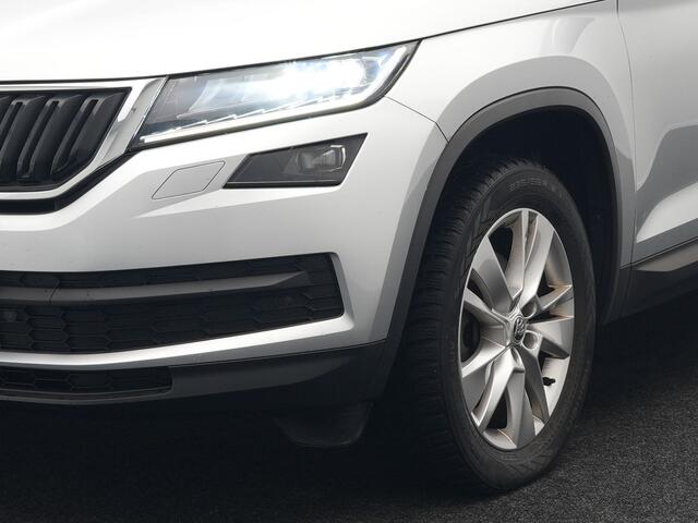 Skoda Kodiaq TSI ACT Style 7persoons Automaat 150pk Dealer O.H Adaptive Cruise | Sportstoelen Memory & Verwarmd | Navigatie | Apple Carplay | DAB | Front Assist | Draadloos Laden |