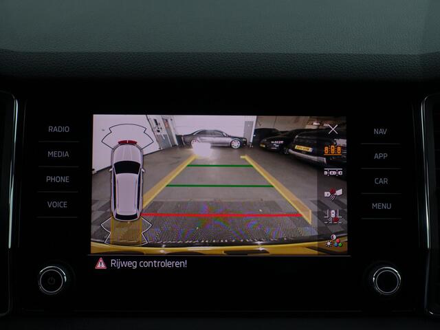 Skoda Kodiaq 1.5 TSI Sportline Business Aut- Panoramadak, Carplay, Android Auto, Canton Audio, Camera, Keyless