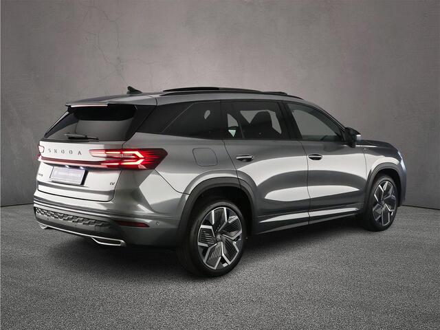 Skoda Kodiaq Sportline Business 1.5 TSI PHEV 204pk DSG Automaat Trekhaak, Panoramadak, 360 camera, Head up display, Adaptive cruise control, Achteruitrijcamera, Elektrische achterklep