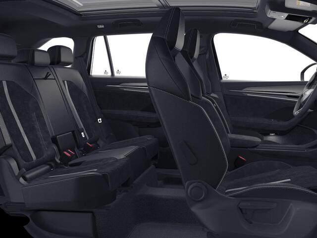 Skoda Kodiaq Sportline Business 1.5 TSI PHEV 150 kW | Wegklapbare Trekhaak | Panorama Dak | 20" Lichtmetalen Velgen | Comfort Pakket | HUD | Parkeerpakket | Verwarmbare Voorruit