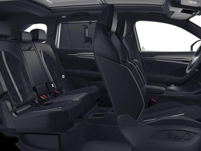 Skoda Kodiaq Sportline Business 1.5 TSI PHEV 150 kW | Panorama Dak | Familie Pakket | 20" Lichtmetalen Velgen | Wegklapbare Trekhaak | HUD | Winter Pakket | Comfort pakket