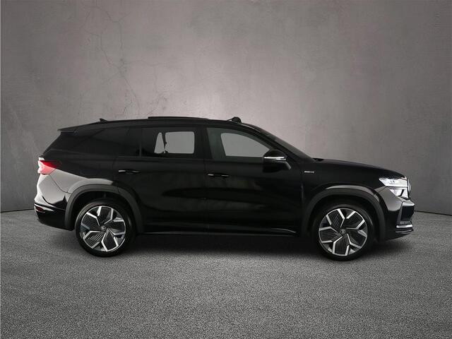 Skoda Kodiaq Sportline Business 1.5 TSI PHEV 204pk DSG Automaat Trekhaak, Panoramadak, Verwarmde voorruit, Elektrische achterklep, Adaptive cruise control, Achteruitrijcamera