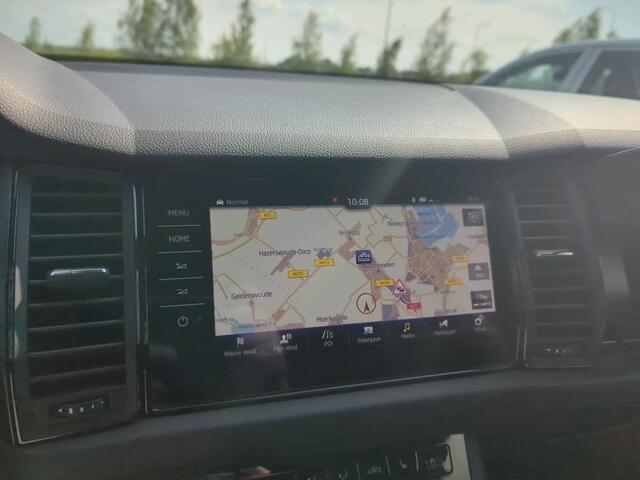 Skoda Kodiaq 1.5 TSI 150pk DSG Sportline Business 7p. / Panoramadak / LED / Virtual Cockpit / Navigatie / Donker glas / 20" LMV