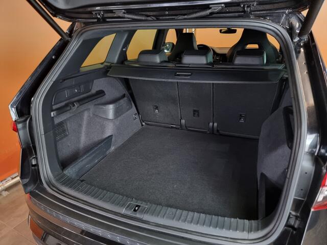 Skoda Kodiaq 1.5 TSI Sportline Business navi | trekhaak | dealer onderhouden | stoel en stuurverwarming | sportint