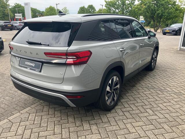 Skoda Kodiaq Business Edition 1.5 TSI PHEV 204 PK DSG | Automaat | Elektrische achterklep | Navigatie | Adaptieve cruise control | 19'' Lichtmetalen velgen | Camera |