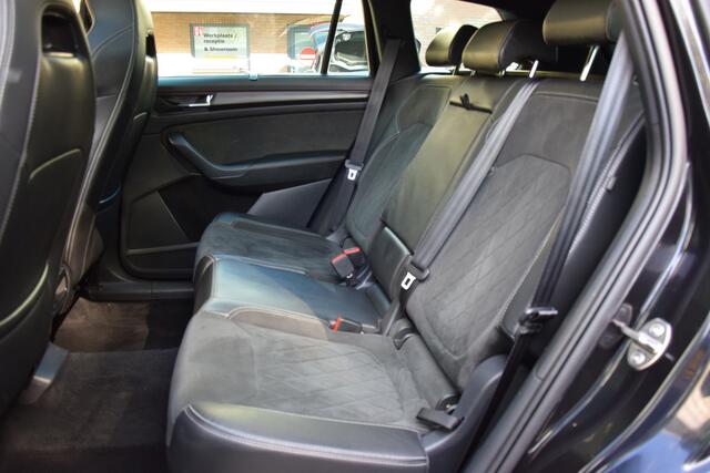 Skoda Kodiaq 1.5 TSI 150PK Sportline Business DSG Automaat | Orgineel NL | BOVAG Garantie | Trekhaak | Virtual Cockpit | 19'' Velgen | Camera | Full LED | Stoel&Stuurverwarming | Pano-Dak |