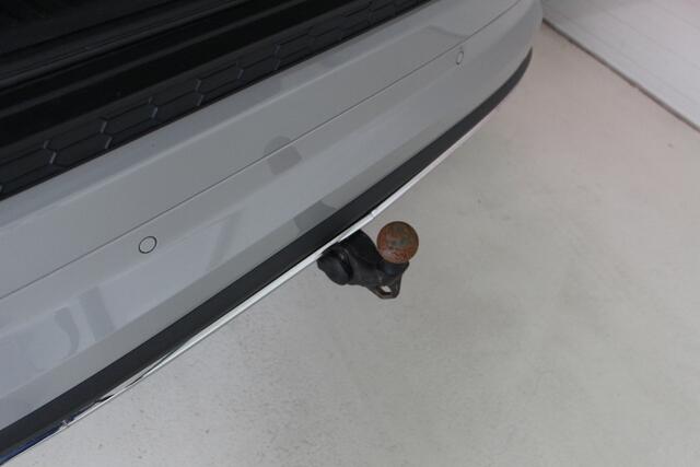 Skoda Kodiaq 1.5 TSI Sportline Business Leder | Panoramadak | Trekhaak | Camera | 20" Vega Velgen