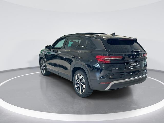 Skoda Kodiaq Business Edition 1.5 TSI m-HEV 110 kW / 150 PK SUV | 7 - Zits | Panorama dak | 4000,- inruilvoordeel