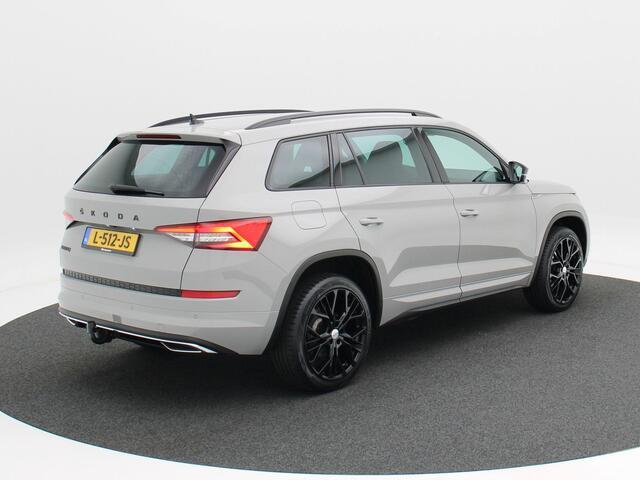 Skoda Kodiaq 1.5 TSi 150 Pk Sportline Business | Carplay | Cruise Control | Trekhaak | Camera | Sensoren | Elektrische Stoel | Navigatiesysteem | 20 Inch | 77.058 Km!!