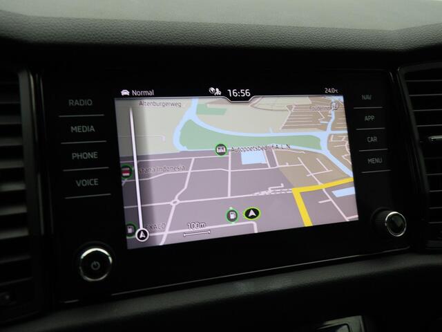 Skoda Kodiaq 1.5 TSi 150 Pk Sportline Business | Carplay | Cruise Control | Trekhaak | Camera | Sensoren | Elektrische Stoel | Navigatiesysteem | 20 Inch | 77.058 Km!!