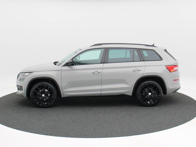 Skoda Kodiaq 1.5 TSi 150 Pk Sportline Business | Carplay | Cruise Control | Trekhaak | Camera | Sensoren | Elektrische Stoel | Navigatiesysteem | 20 Inch | 77.058 Km!!