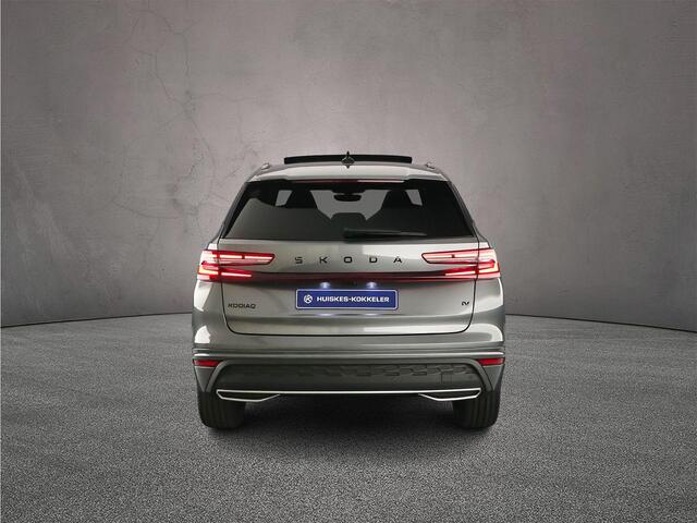 Skoda Kodiaq Sportline Business 1.5 TSI PHEV 204pk DSG Automaat Trekhaak, Panoramadak, Verwarmde voorruit, CANTON audio, Adaptive cruiese control, Achteruitrijcamera