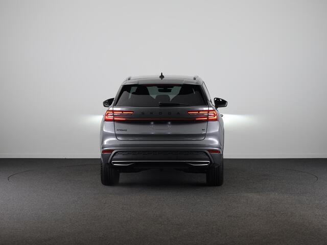 Skoda Kodiaq 1.5 TSI PHEV Sportline Business 204pk | Trekhaak | Blind Spot | Adaptive Cruise | Stoelverwarming | Camera | Light & View