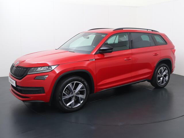 Skoda Kodiaq 1.5 TSI Sportline Business | 150 PK | Automaat | Sportstoelen | Achteruitrijcamera | Stoelverwarming | 19" LMV |
