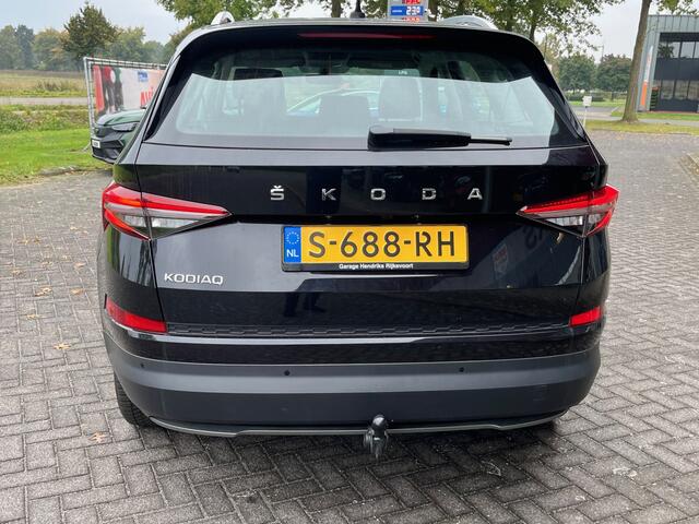 Skoda Kodiaq 1.5 TSI Business Edition 7 persoons | Trekhaak | LED verlichting | Camera | Android auto | Carplay (occasion)