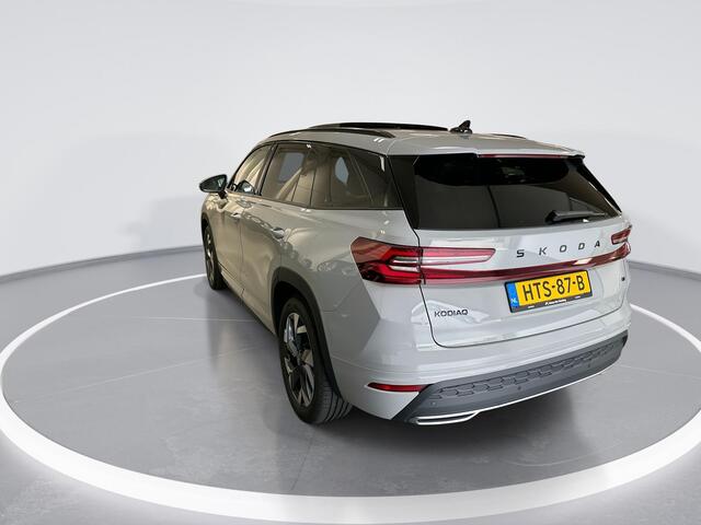 Skoda Kodiaq 1.5 TSI 204pk DSG PHEV Sportline Business · Panoramadak · Camera · Apple/Android Car Play · Keyless · Matrix LED · 19'' Inch · Garantie t/m 01-07-2029 of 100.000km