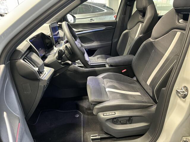 Skoda Kodiaq 1.5 TSI 204pk DSG PHEV Sportline Business · Panoramadak · Camera · Apple/Android Car Play · Keyless · Matrix LED · 19'' Inch · Garantie t/m 01-07-2029 of 100.000km