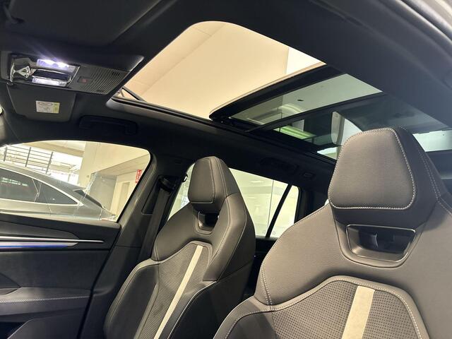 Skoda Kodiaq 1.5 TSI 204pk DSG PHEV Sportline Business · Panoramadak · Camera · Apple/Android Car Play · Keyless · Matrix LED · 19'' Inch · Garantie t/m 01-07-2029 of 100.000km