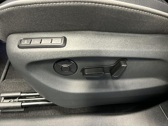 Skoda Kodiaq 1.5 TSI 204pk DSG PHEV Sportline Business · Panoramadak · Camera · Apple/Android Car Play · Keyless · Matrix LED · 19'' Inch · Garantie t/m 01-07-2029 of 100.000km