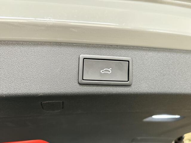 Skoda Kodiaq 1.5 TSI 204pk DSG PHEV Sportline Business · Panoramadak · Camera · Apple/Android Car Play · Keyless · Matrix LED · 19'' Inch · Garantie t/m 01-07-2029 of 100.000km