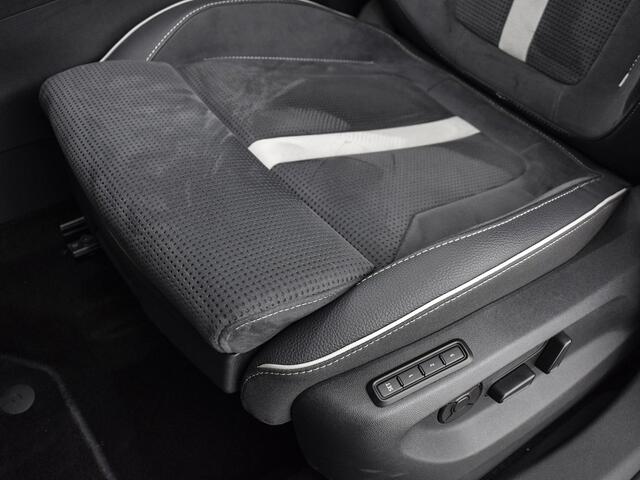 Skoda Kodiaq 1.5 TSI 204PK PHEV Sportline Business · Panoramadak · Camera · Elek. Trekhaak · Canton Audio · Elek.Bestuurdersstoel · Apple/Android Car Play · Keyless · 19'' Inch · Garantie t/m 19-03-2028 of 100.000km