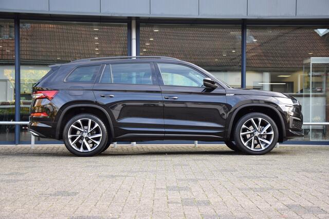 Skoda Kodiaq 1.5 TSI 150PK Sportline Business 7p / 7 Persoons DSG Automaat | BOVAG Garantie | Org. NL | Trekhaak | Panoramadak | Cruise control adaptief | 20'' Velgen | Camera | Virtual Cockpit |