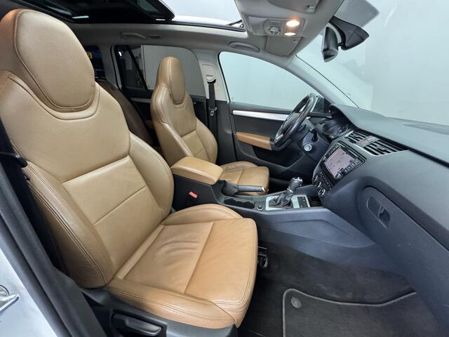 Skoda OCTAVIA Combi 1.4 TSI Greentech Style Businessline?Panoramadak?Sportstoelen?Stoelverwarming?Leder Bekleding?Apple Carplay?DSG?