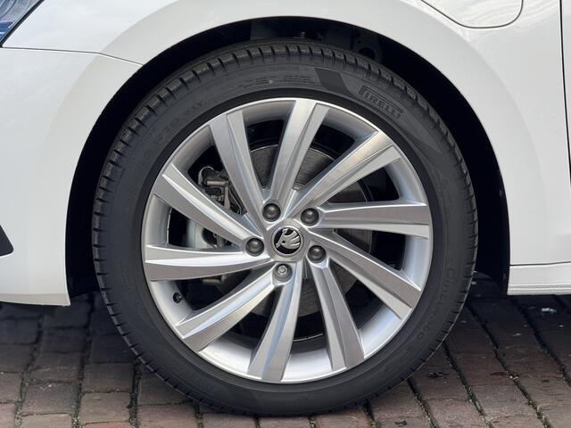 Skoda OCTAVIA Combi 1.4 TSI iV PHEV Style | Camera | ACC | LED