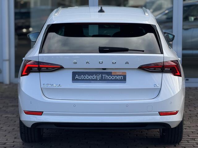 Skoda OCTAVIA Combi 1.4 TSI iV PHEV Style | Camera | ACC | LED
