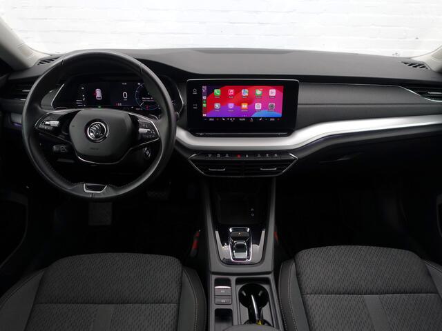 Skoda OCTAVIA Combi 1.0 e-TSI Business Edition Plus Aut- Carplay, Sfeerverlichting, Virtual Cockpit, Ada Cruise, Dynamic Select, Sport Interieur