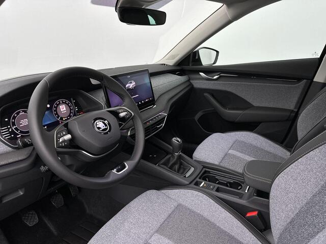 Skoda OCTAVIA Combi 1.5 TSI Business Edition Plus Trekhaak - Winterpakket