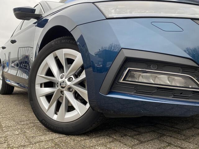 Skoda OCTAVIA Combi 1.5 e-TSI Business Edition Plus / Automaat / NL-Auto / 150 PK / Apple-Carplay & Android-Auto / Adaptive Cruise-Control / Draadloze-Telefoonlader / Climate-Control / DAB Radio-Bluetooth / Navi / Keyless / Dodehoek-Detectie / Wegklapbare-Trekhaak / PD