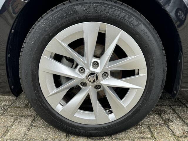 Skoda OCTAVIA 1.0 TSI Business Edition| Virtual Cockpit, Stoelverwarming, Clim