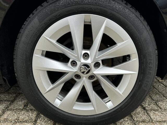 Skoda OCTAVIA 1.0 TSI Business Edition| Virtual Cockpit, Stoelverwarming, Clim