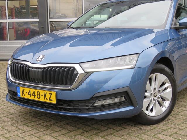 Skoda OCTAVIA Combi 1.0 TSI 110PK Business Edition / Elec.klep / Navi / Trekha