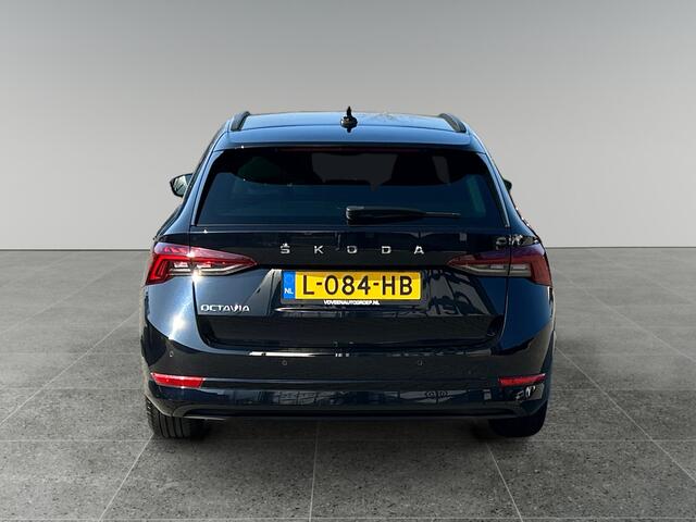 Skoda OCTAVIA Combi 1.0 TSI Sport Business | incl. 12 maanden garantie | Navigatie | Cruise | Virtual cockpit | DAB+ radio | Apple carplay | Lane assist | Zwarte hemel bekleding | Sportstoelen | LED koplampen | Sfeerverlichting |