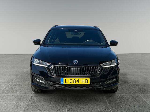 Skoda OCTAVIA Combi 1.0 TSI Sport Business | incl. 12 maanden garantie | Navigatie | Cruise | Virtual cockpit | DAB+ radio | Apple carplay | Lane assist | Zwarte hemel bekleding | Sportstoelen | LED koplampen | Sfeerverlichting |