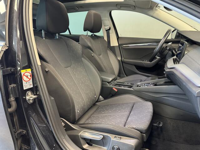 Skoda OCTAVIA Combi 1.4 TSI iV PHEV Camera/Massagestoelen/Head-up Display