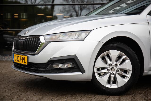 Skoda OCTAVIA Combi 1.0 e-TSI Business Edition , Virtual cockpit, Carplay,