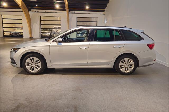 Skoda OCTAVIA Combi 1.0 e-TSI Business Edition - Apple Carplay/Android Auto - Achteruitrijcamera - Navi
