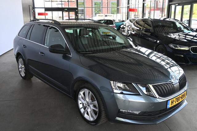 Skoda OCTAVIA Combi 1.0 TSI Greentech Business Edition Navigatie Airco Cruise control Stoelverwarming PDC Inruil Mogelijk!