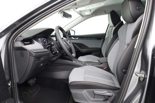 Skoda OCTAVIA First Edition 1.5 TSI m-HEV 85 kW / 115 pk Automaat | Adaptive Cruise control | Lane assist | Keyless Entry | Parkeer sensoren voor en achter | Acteruitrijcamera|