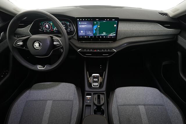 Skoda OCTAVIA Combi 1.5 TSI MHEV Business Edition Plus